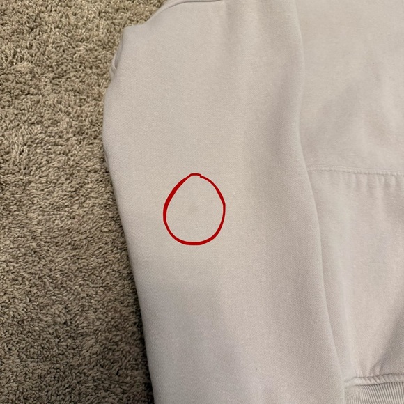 White fox Hoodie - Picture 3 of 3